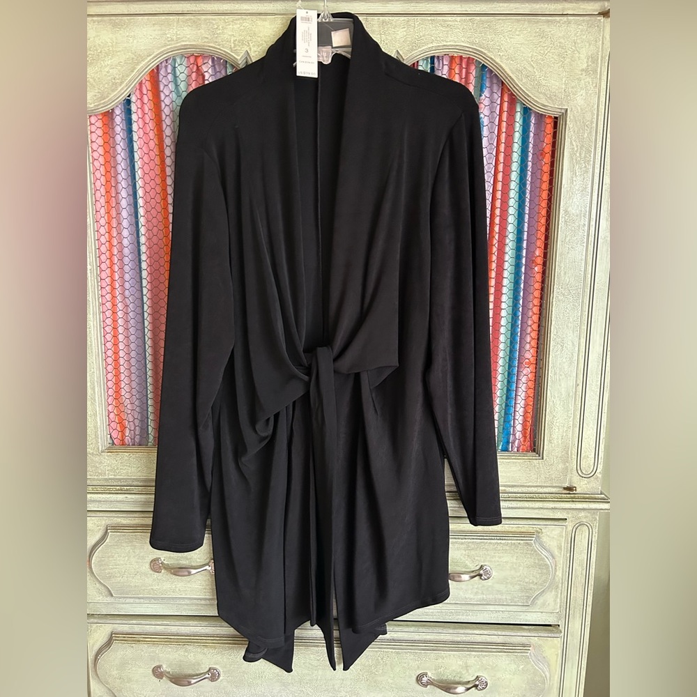 NWT Beautiful women’s Chicos top/ jacket material is amazing